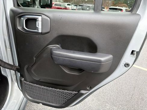 Used 2023 Jeep Gladiator Rubicon w/ Trailer Tow Package image 16