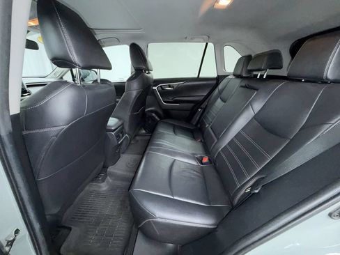Used 2021 Toyota RAV4 XLE Premium AWD/4WD image 13