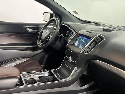 Used 2020 Ford Edge Titanium w/ Equipment Group 301A image 31