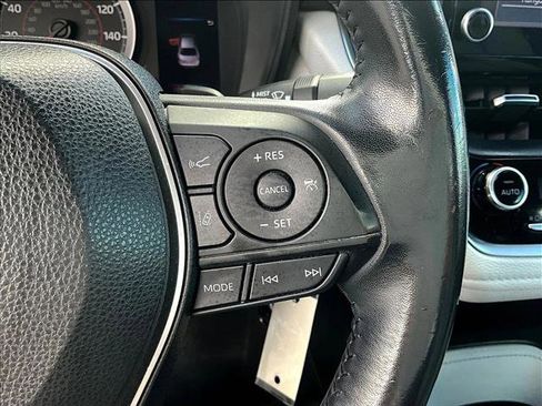 Used 2020 Toyota Corolla SE FWD image 20