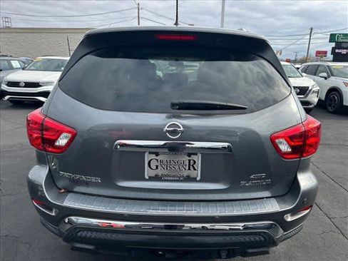 Used 2017 Nissan Pathfinder Platinum w/ Family Entertainment Package image 4