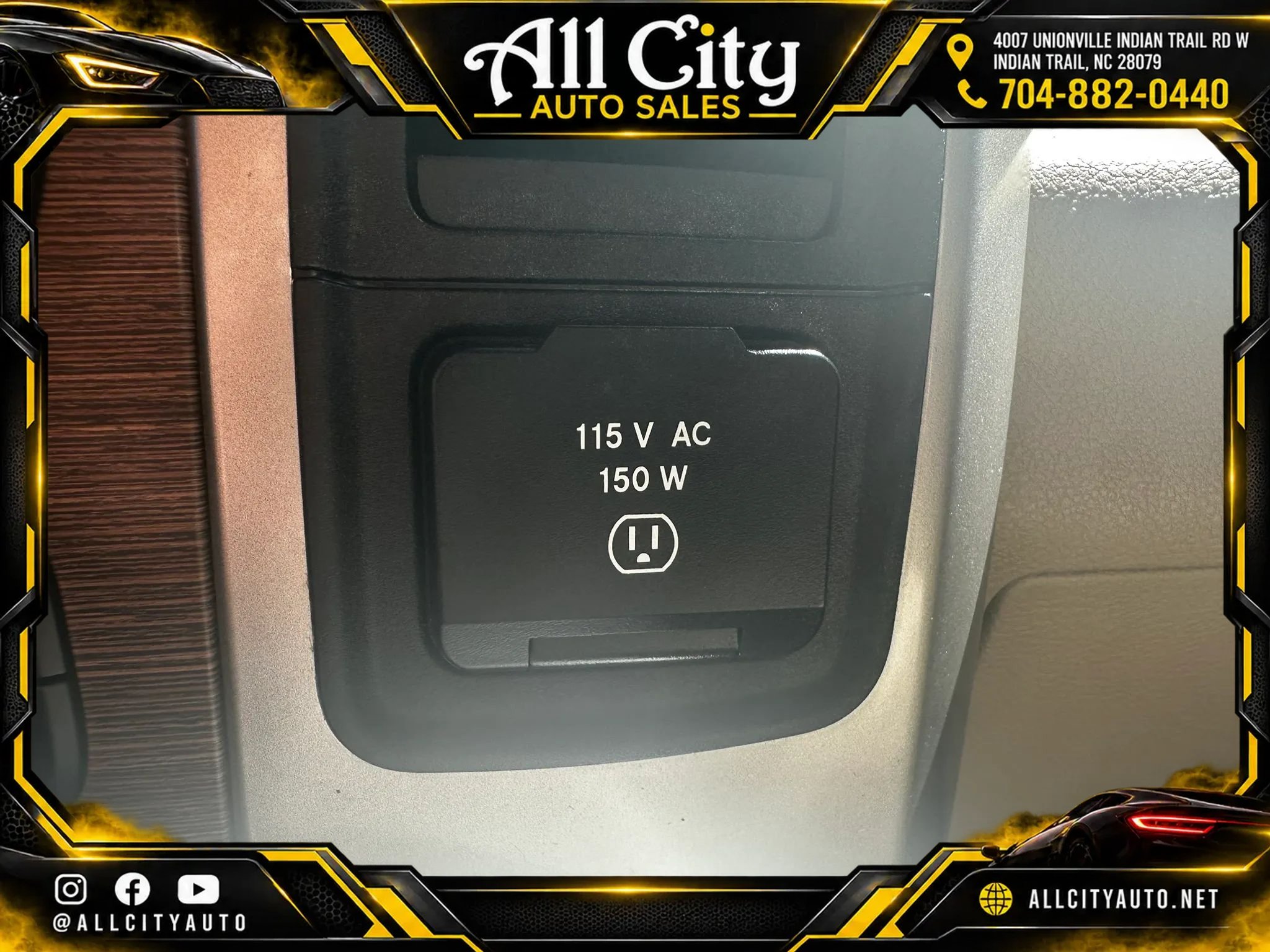 Used 2017 RAM 1500 Laramie w/ Protection Group AWD/4WD image 33
