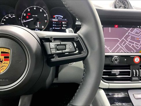 New 2026 Porsche Macan image 20