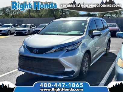 Used 2021 Toyota Sienna LE