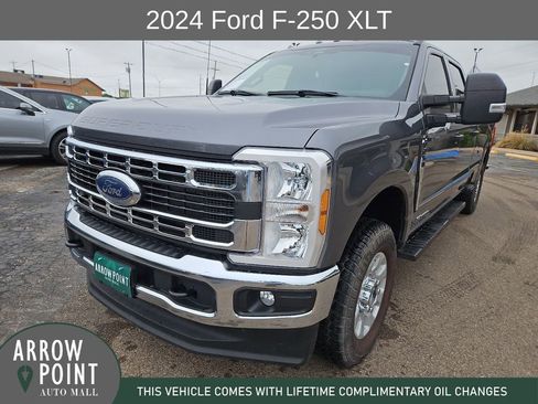 Used 2024 Ford F250 XLT AWD/4WD image 4