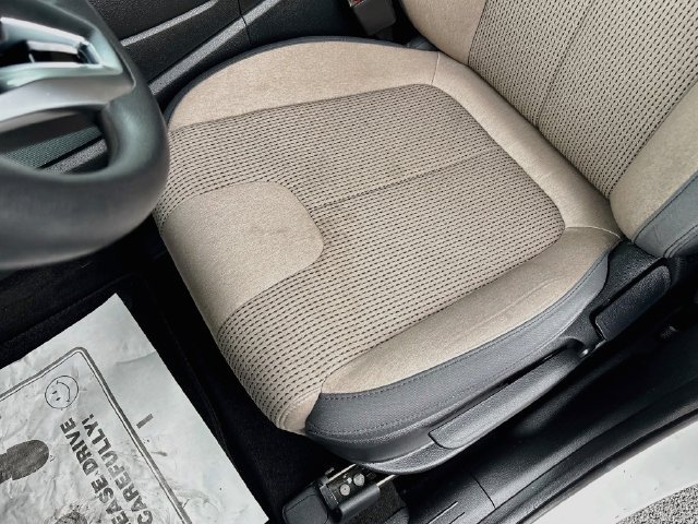 Certified 2023 Hyundai Santa Fe SE FWD image 18