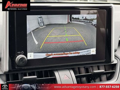 Used 2025 Toyota RAV4 LE FWD image 32