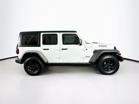 Used 2023 Jeep Wrangler Unlimited AWD/4WD image 10