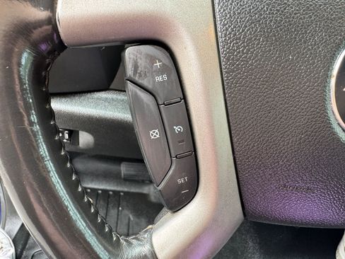 Used 2014 Chevrolet Silverado 2500 LT AWD/4WD image 24