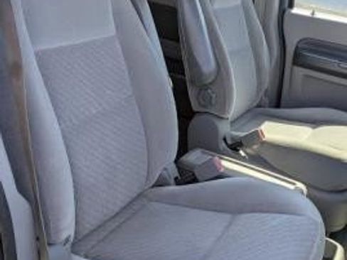 Used 2004 Ford Freestar SEL FWD image 17