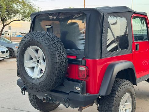 Used 2005 Jeep Wrangler Rubicon AWD/4WD image 45