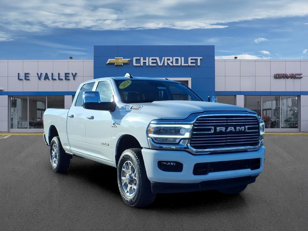 Used 2024 RAM 2500 Laramie w/ Safety Group AWD/4WD image 1