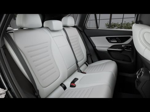 Certified 2026 Mercedes-Benz GLC 300 4MATIC image 40