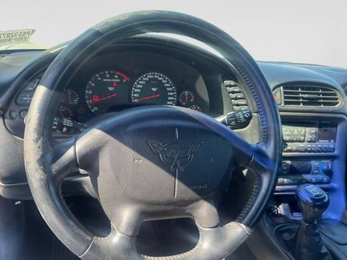 Used 2002 Chevrolet Corvette Convertible w/ Preferred Equipment Group2 RWD image 13