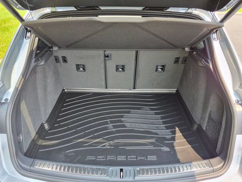 Certified 2026 Porsche Macan AWD/4WD image 26