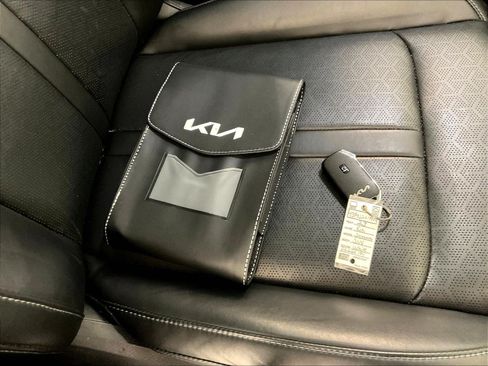 Certified 2023 Kia Sorento SX AWD/4WD image 36