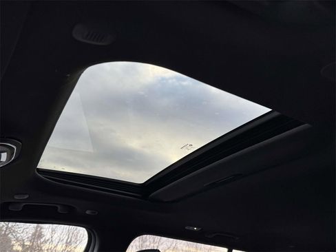 New 2026 Jeep Grand Cherokee Altitude image 4