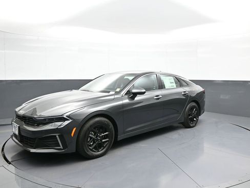 New 2026 Kia K5 LXS FWD image 10