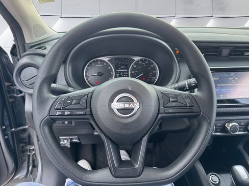 Used 2025 Nissan Kicks Play S image 9