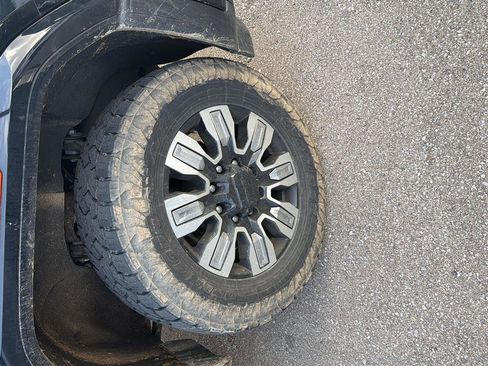 Used 2024 GMC Sierra 2500 Denali w/ Technology Package image 7