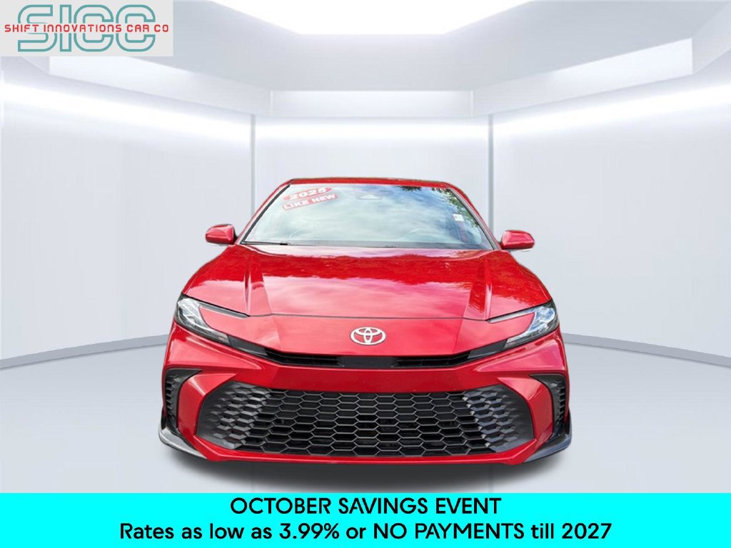 Used 2025 Toyota Camry SE FWD image 2