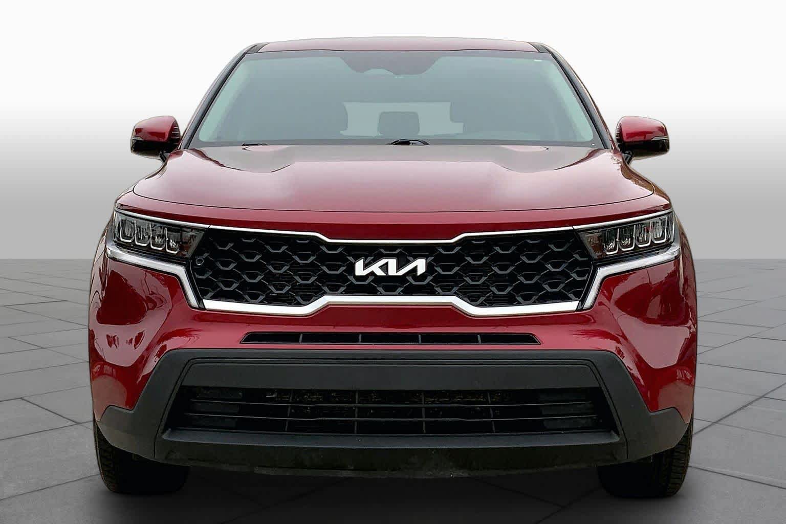 Used 2023 Kia Sorento LX FWD image 3