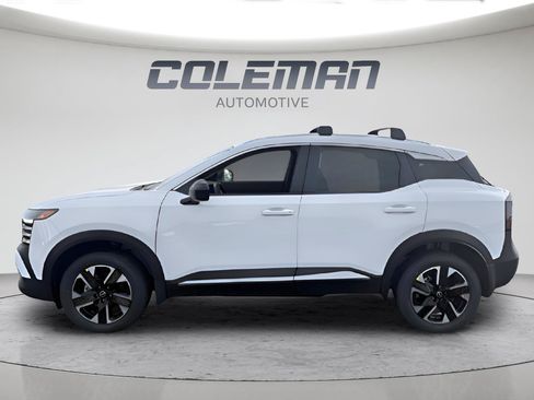 New 2026 Nissan Kicks SV w/ SV Premium Package AWD/4WD image 2