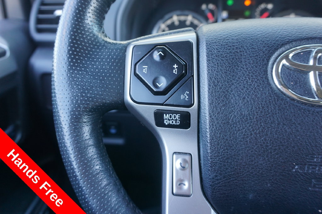 Used 2023 Toyota 4Runner Limited AWD/4WD image 4