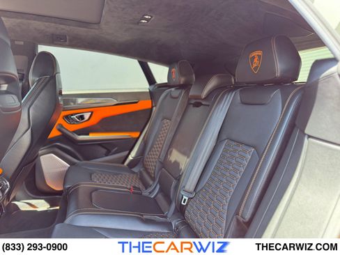 Used 2022 Lamborghini Urus image 27