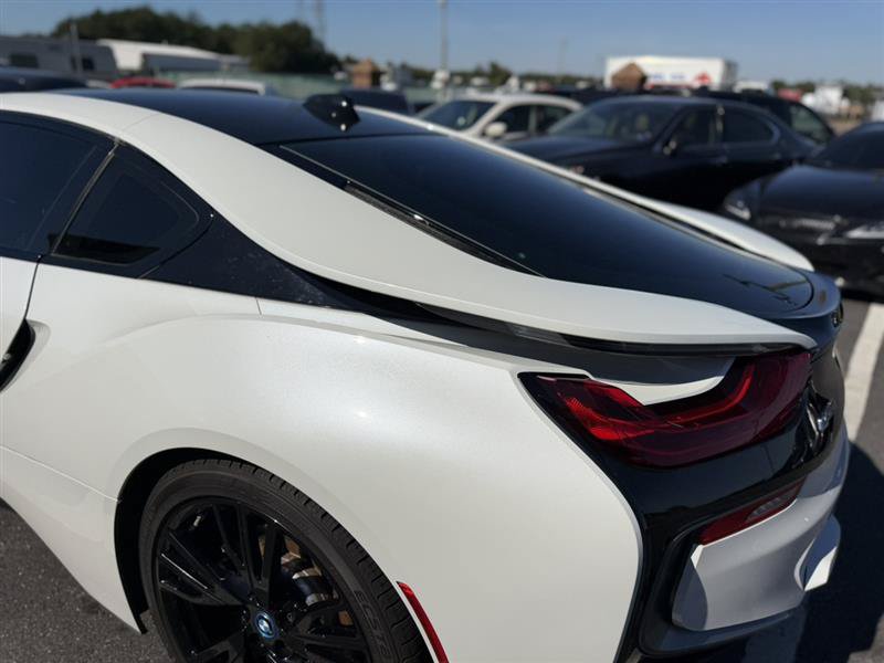 Used 2015 BMW i8 AWD/4WD image 11