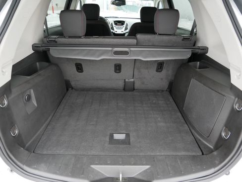 Used 2015 GMC Terrain SLE image 18