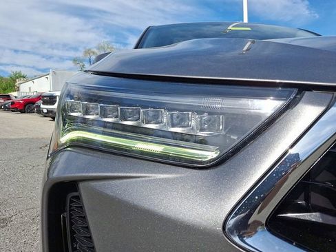 Used 2023 Acura RDX AWD image 9