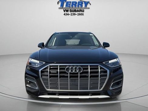Used 2023 Audi Q5 2.0T Premium w/ Convenience Package AWD/4WD image 2