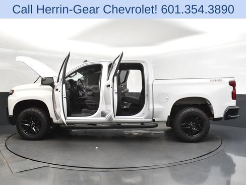 Used 2021 Chevrolet Silverado 1500 LT Trail Boss AWD/4WD image 33