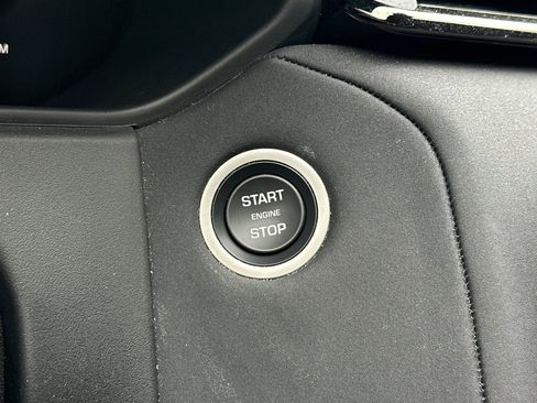 Used 2026 Land Rover Range Rover Velar Dynamic SE image 34