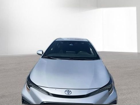 Used 2020 Toyota Corolla SE FWD image 2