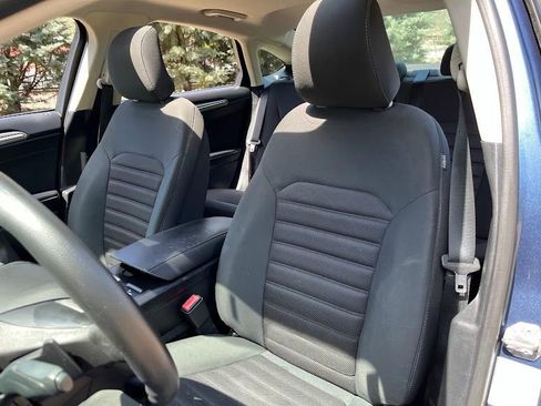 Used 2019 Ford Fusion SE FWD image 9