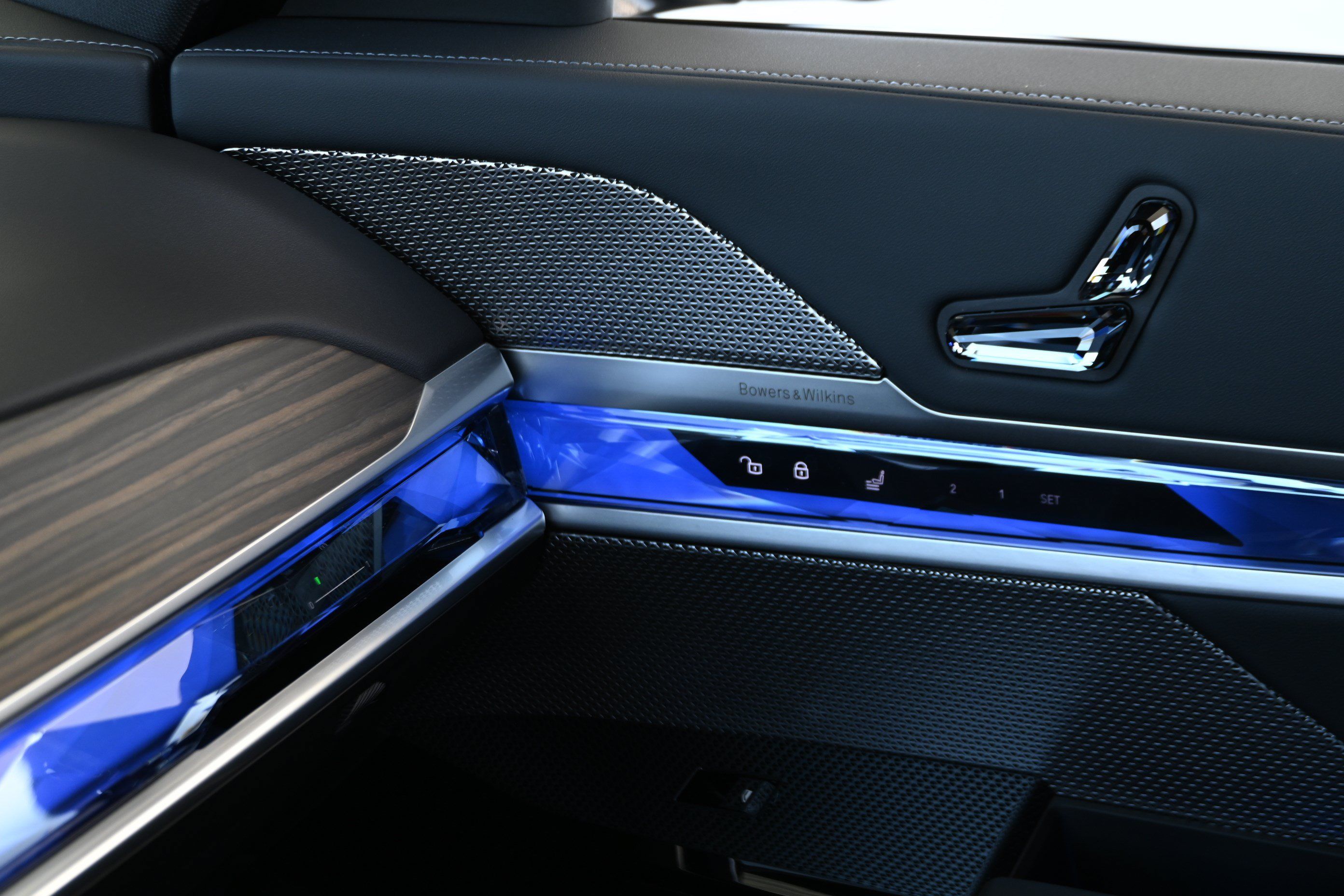 Certified 2024 BMW 740i RWD image 35