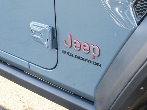 New 2026 Jeep Gladiator Rubicon AWD/4WD image 11