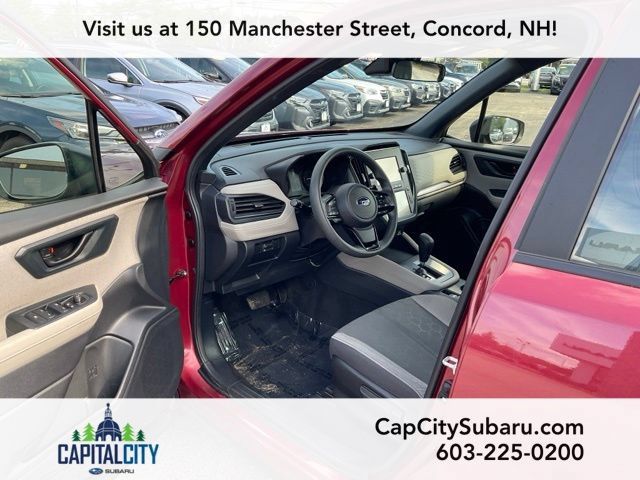 Used 2025 Subaru Forester AWD/4WD image 12