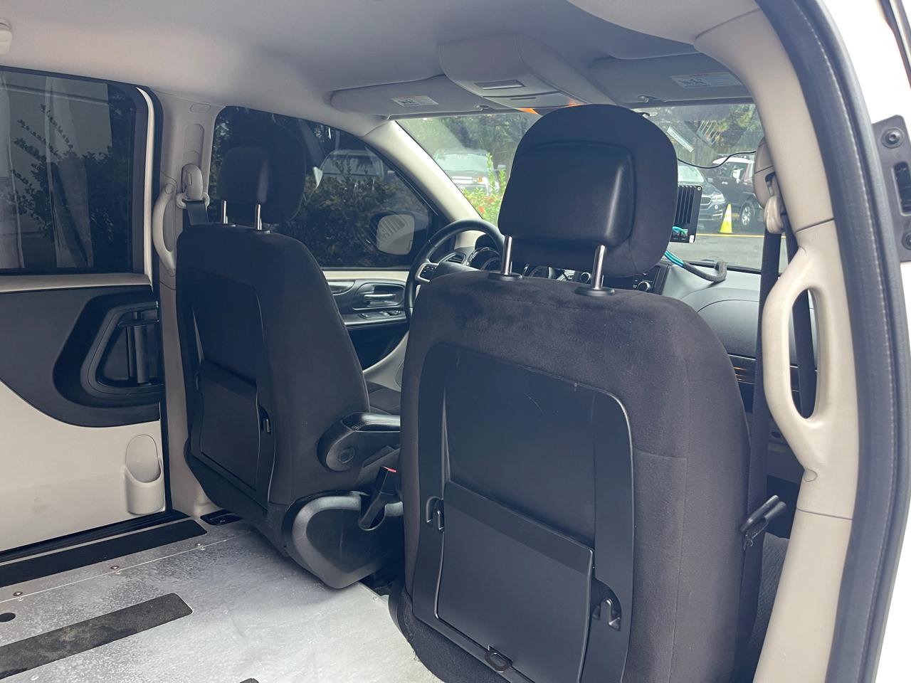 Used 2013 RAM C/V Tradesman w/ UConnect Hands-Free Group FWD image 12