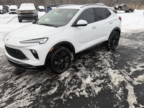 Used 2024 Buick Encore GX Sport Touring w/ Comfort Package image 2