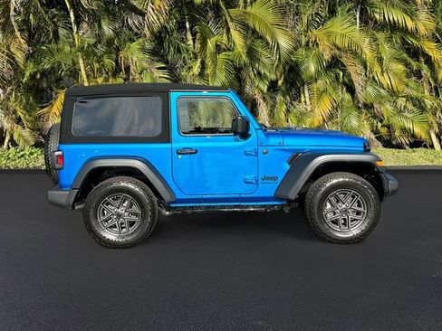 Used 2024 Jeep Wrangler Sport S image 4