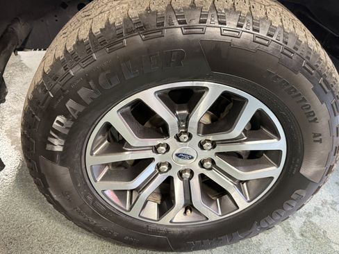 Used 2021 Ford F150 Lariat AWD/4WD image 34