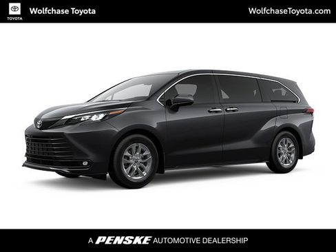 Certified 2025 Toyota Sienna XLE FWD image 1