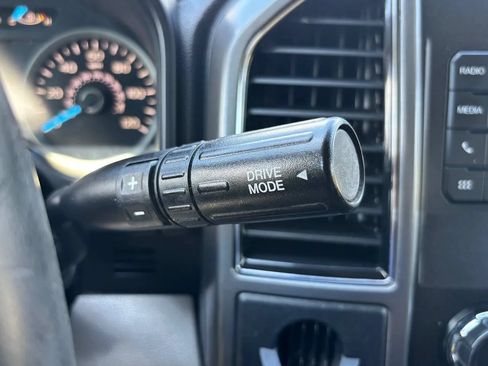 Used 2018 Ford F150 XLT RWD image 25