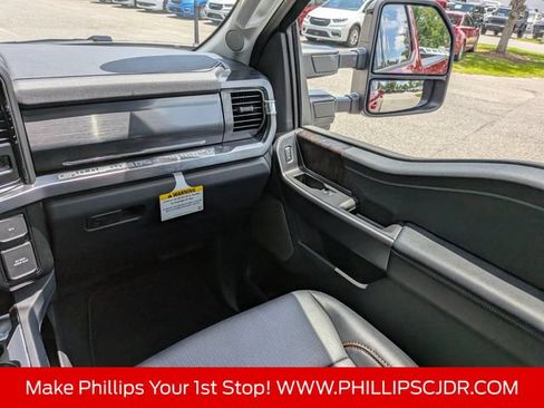 Used 2025 Ford F250 Lariat w/ FX4 Off-Road Package AWD/4WD image 16