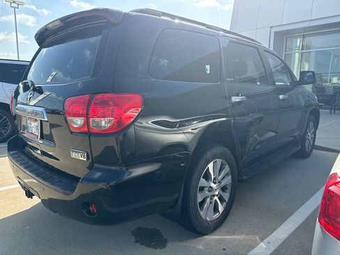 Used 2017 Toyota Sequoia Limited w/ Safety & Convenience Package RWD image 3
