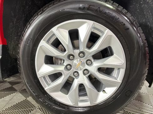 Used 2025 Chevrolet Silverado 1500 Custom RWD image 37