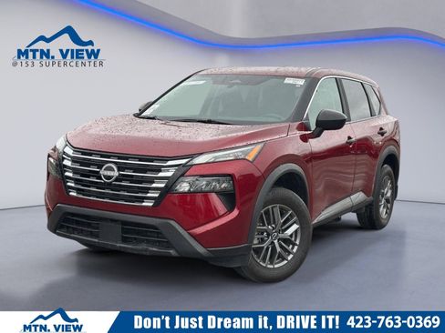 Used 2025 Nissan Rogue S image 1